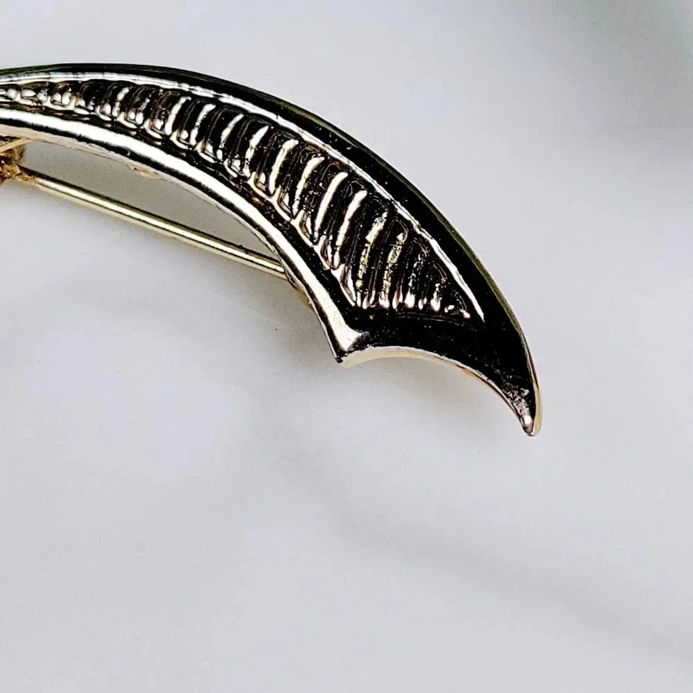 Vintage Gerry's Sword Brooch Pin Signed Rhinesone Cutlas Handle Goldtone…